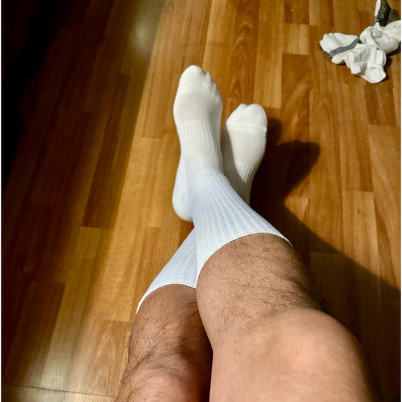 PAIR of THIEVES White Crew socks, - Picture 3 of 12